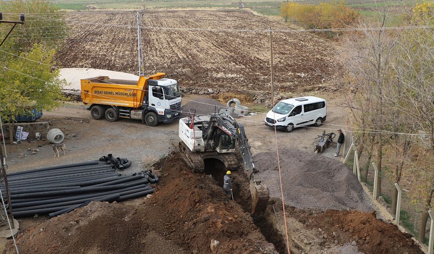 Çınar'da yıllardır devam eden kanalizasyon sorunu çözülüyor
