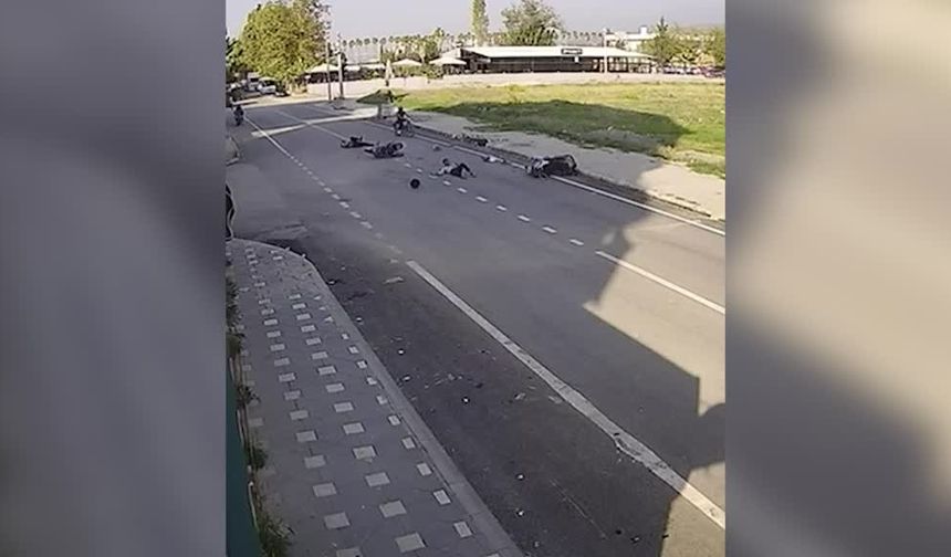 Mardin'de motosiklet yayaya çarptı: 1’i ağır 2 yaralı