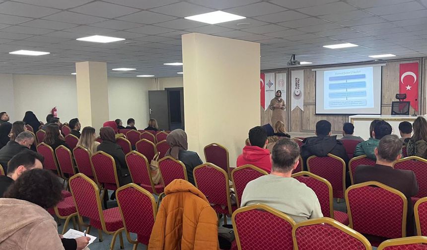 Okulda diyabetli öğrencilere güvenli ortam için öğretmenlere eğitim verildi