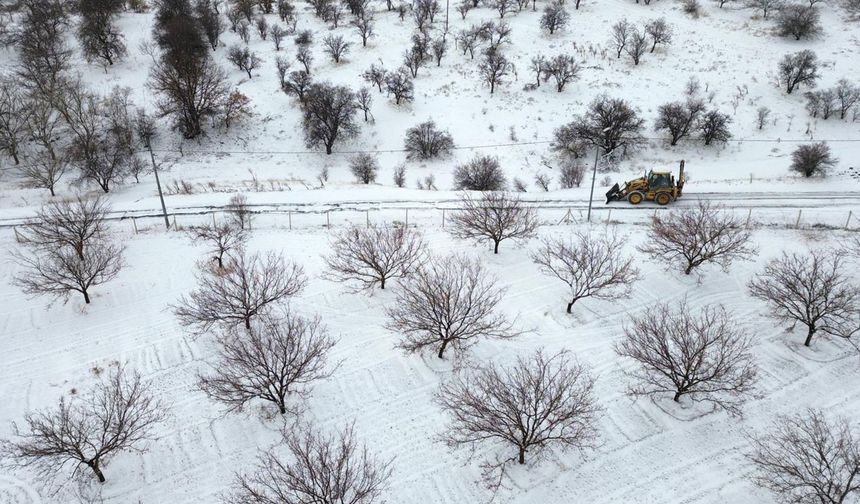 Battalgazi'de kar mesaisi: 104 mahallede çalışmalar sürüyor