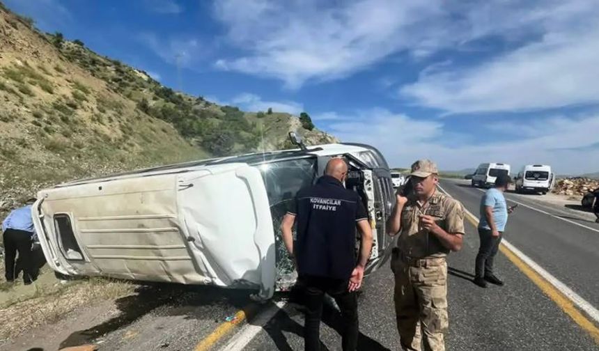 Cizre’de minibüs kazası: 2 ölü, 6 yaralı