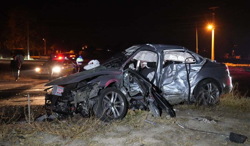 Diyarbakırlı 2 genç, trafik kazasında hayatını kaybetti
