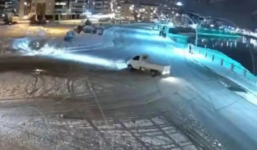 Karla kaplı yolda drift yapan sürücüye ağır ceza