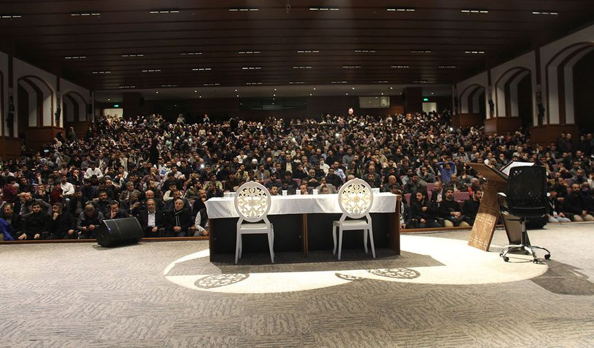 Diyarbakır’da "Şehitler Gecesi Gazze Şahitliği" programı düzenlendi