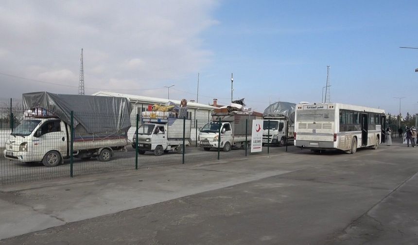 Suriyelilerin gönüllü geri dönüşü sürüyor