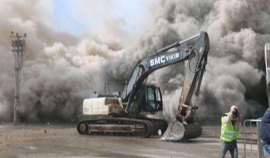 Diyarbakır'daki gerçek: Binaların kolonlarını yıktığımız zaman demir bulamıyoruz