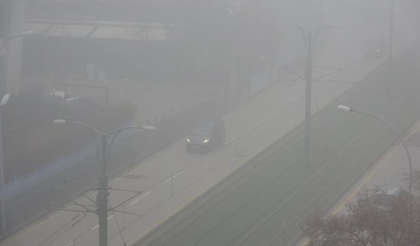 Gaziantep’te yoğun sis ve yağış etkili oluyor