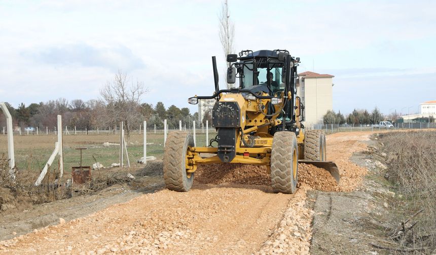 Malatya'da yol bakım çalışmaları sürüyor
