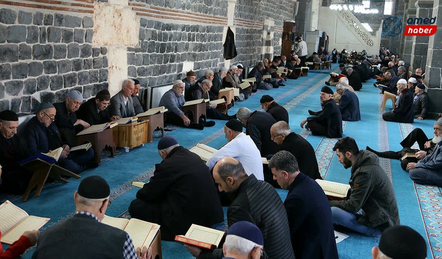 Diyarbakır Ulu Camii'nde 1387 yıldır aynı seda: Mukabele