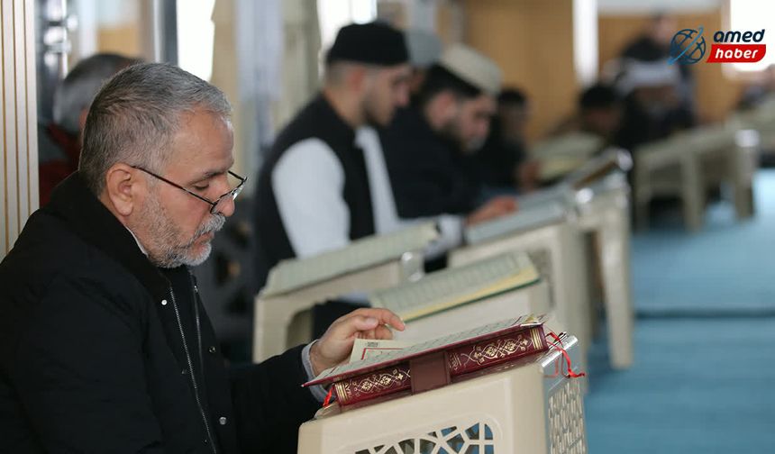 Diyarbakır camilerinde mukabele sünneti yaşatılıyor