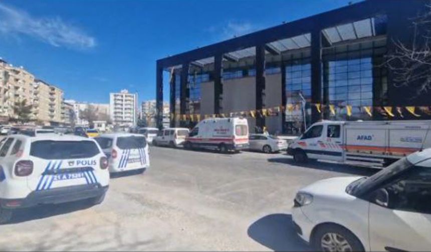 Diyarbakır’da okulda cıva zehirlenmesi şüphesi: Öğrenciler hastaneye kaldırıldı