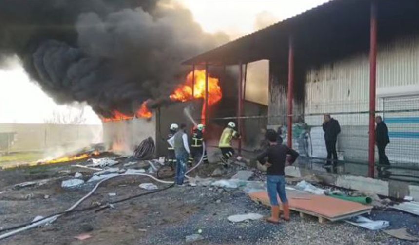 Bismil'de plastik fabrikasında yangın paniği