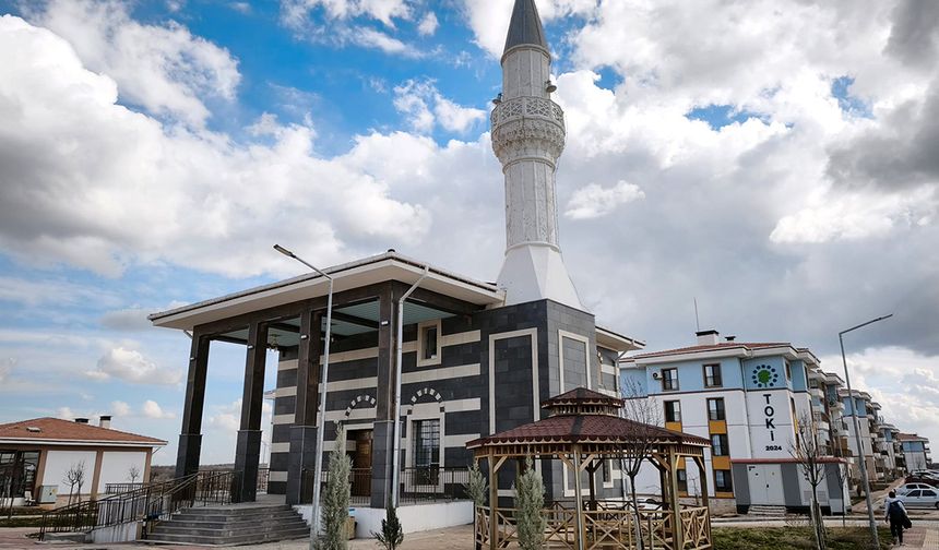 Diyarbakır Eğil'deki bu camide bir yıldır ezan okunmuyor