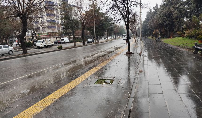 Diyarbakır'da hafif yağmur etkisini sürdürüyor