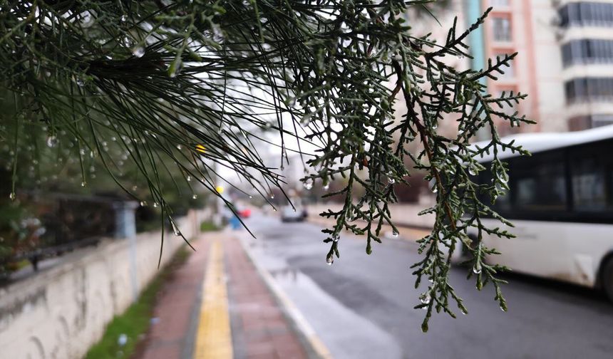 Diyarbakır’da bayramın ilk günü yağışlı geçiyor