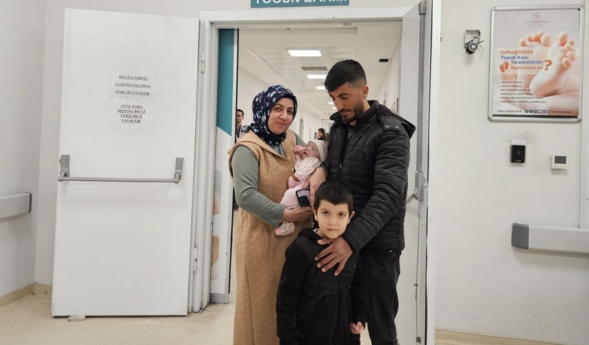 Anne karnında bağırsağı delindi, müdahale sonrası sağlığına kavuştu