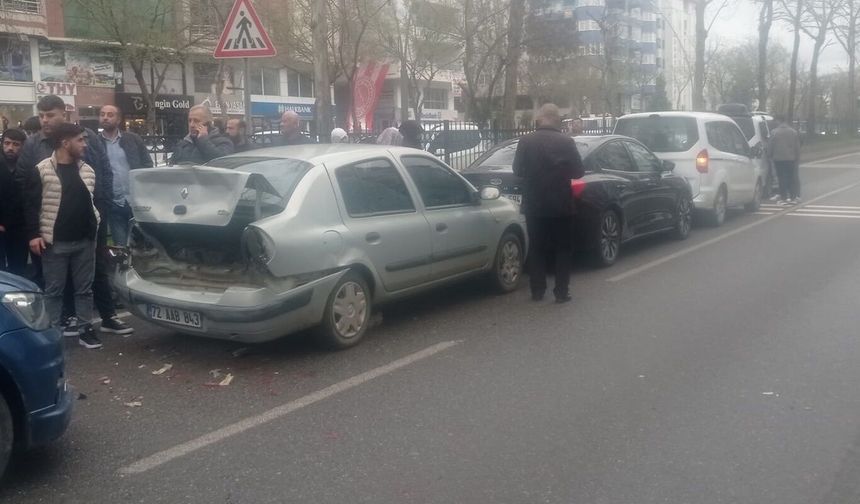 Batman'da 7 araçlı zincirleme trafik kazası