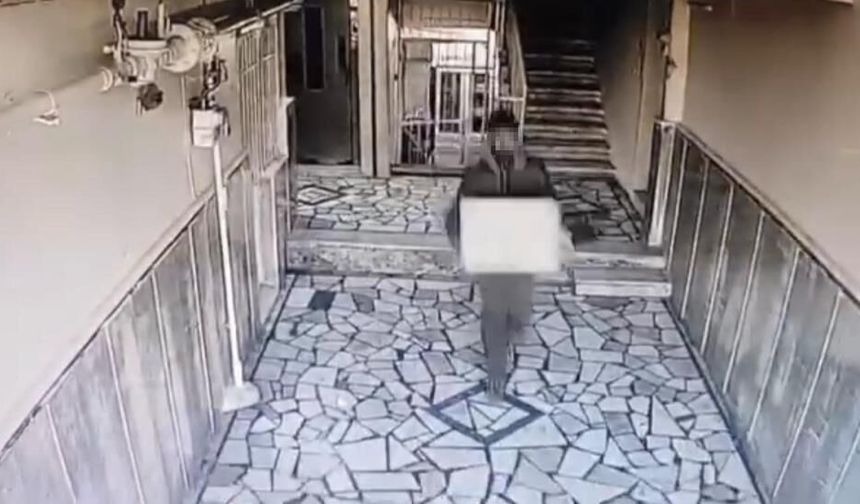 Diyarbakır'da ilginç hırsızlık girişimi: Çaldıktan sonra geri bırakıp kameraya 'karışmadım' el işaretini yaptı