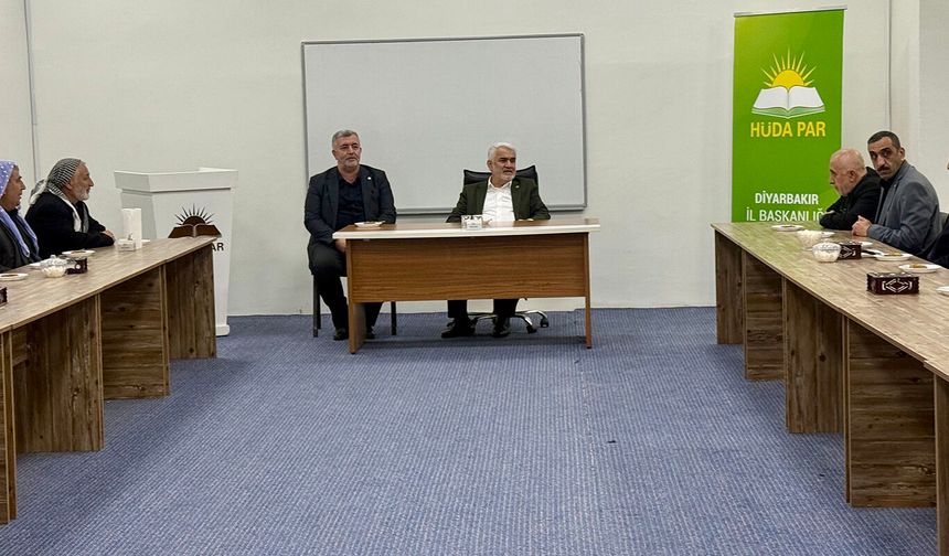 HÜDA PAR Genel Başkanı Yapıcıoğlu Diyarbakır’da partisinin bayramlaşma programına katıldı