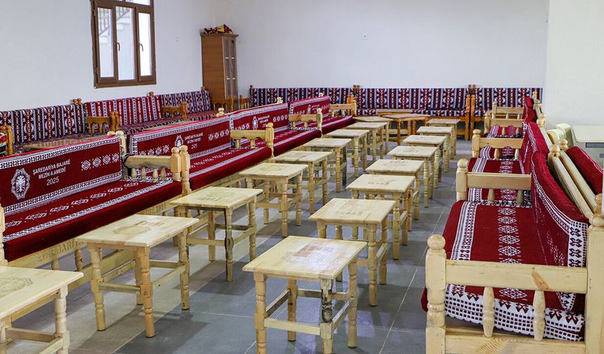 Diyarbakır'da taziye evlerine sedir ve sehpa desteği