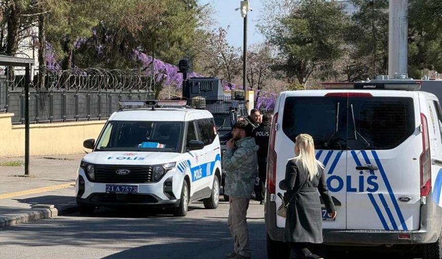 Diyarbakır’da, tutuklanan şahıs kaçmaya çalışırken ayağından vuruldu