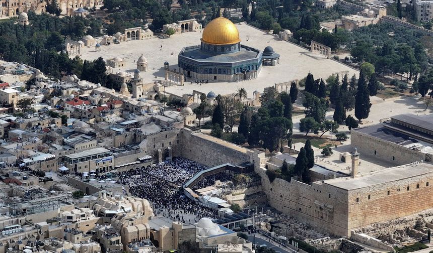 Mescid-i Aksa'nın kapatılmasına 8 ülkeden tepki: Kınama