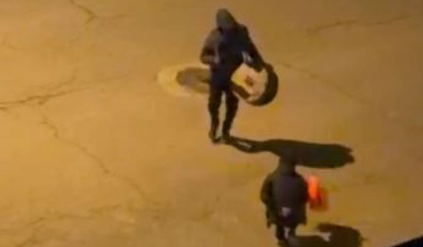 Siirt’te sahur için çalınan davula tek başına halay çekti