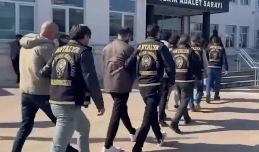 17 ilde dolandırıcılık operasyonu: 180 şüpheli yakalandı
