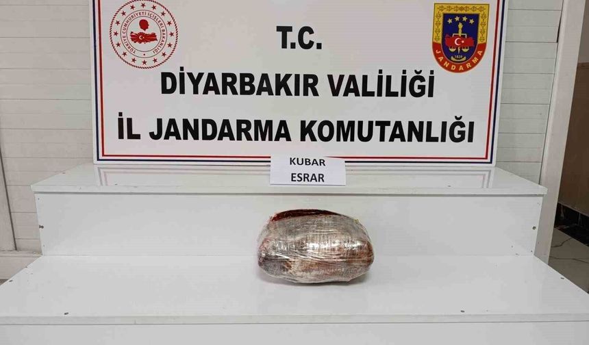 Diyarbakır'da 14 buçuk kilo narkotik madde ele geçirildi
