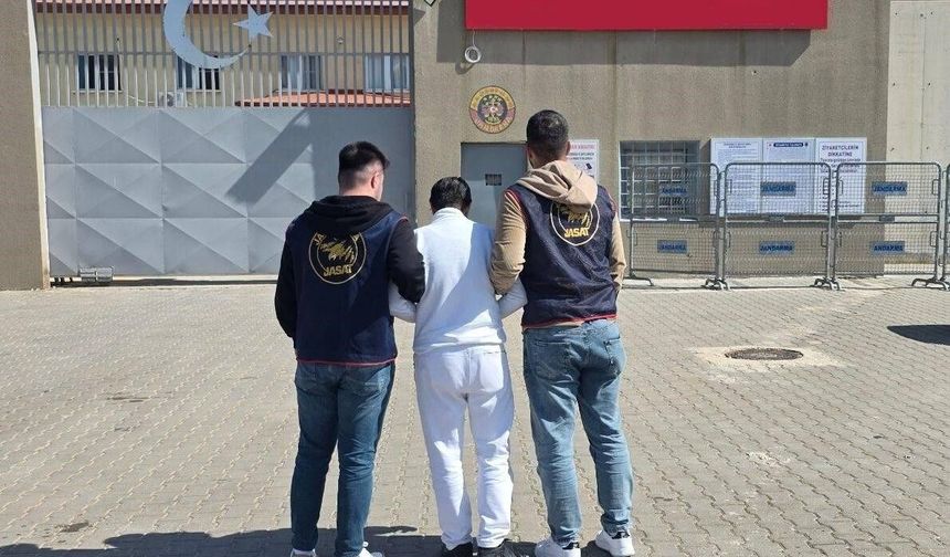 Kesinleşmiş 15 yıl cezayla aranan şahıs yakalandı