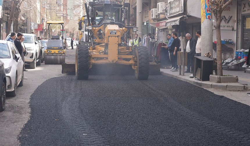 Nihayet Diyarbakır’da yol onarım çalışmaları başladı