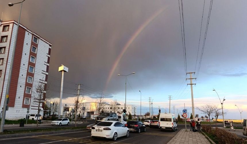 Diyarbakır semalarında seyirlik çifte gökkuşağı oluştu