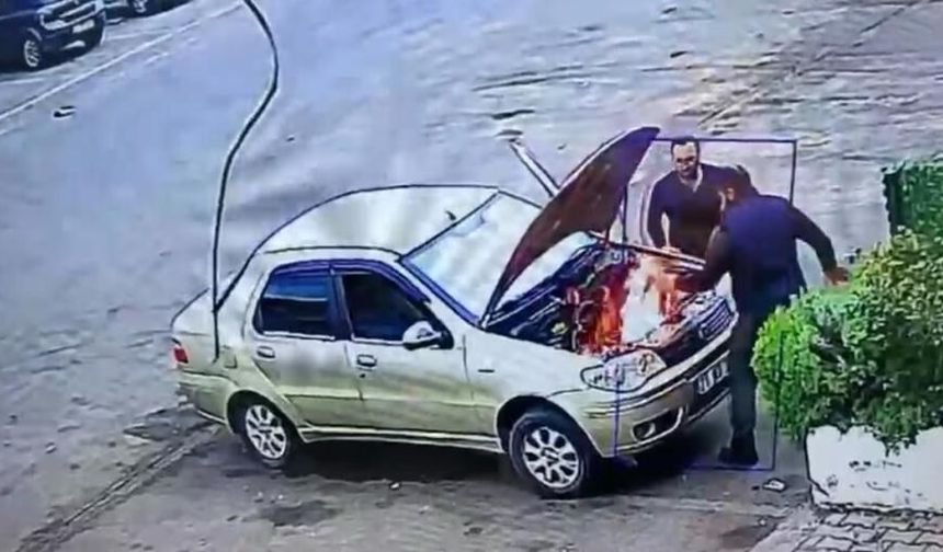 Diyarbakır'da alev alan otomobili üfleyerek söndürmeye çalıştı