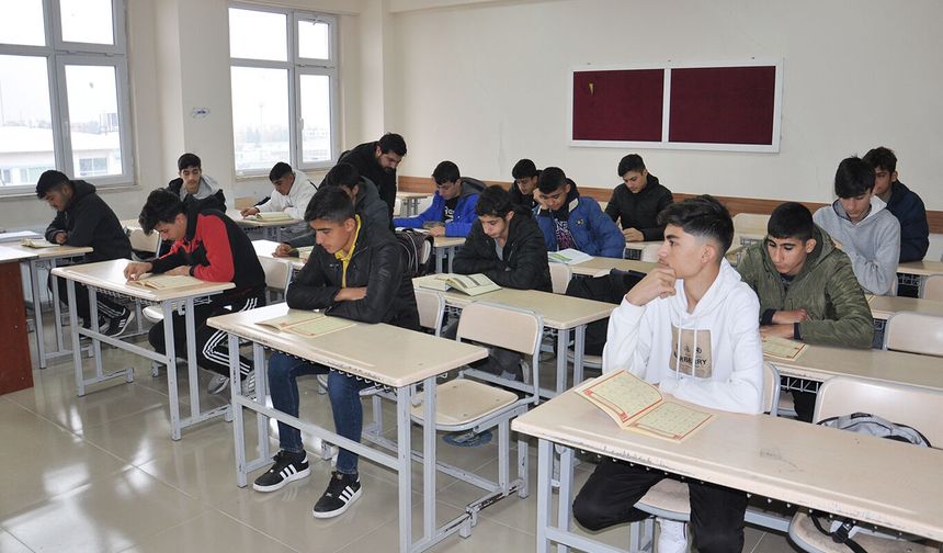 Eğitim-Bir-Sen: 14-17 yaş grubunda okullaşma oranı geriledi