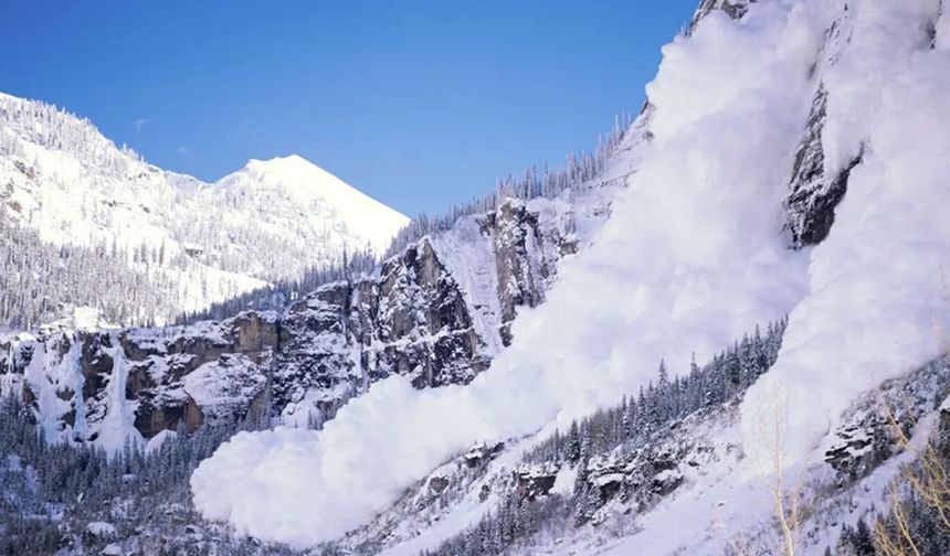 Hakkâri’de çığ ve heyelan riski uyarısı