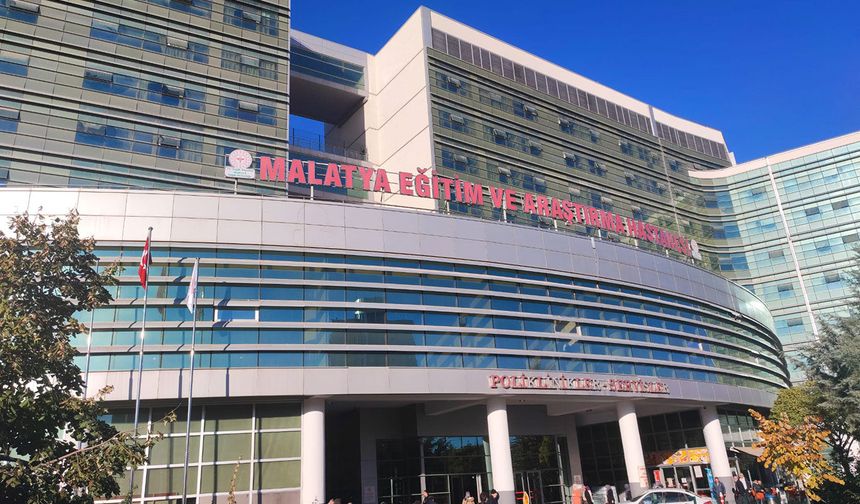 Malatya'da inşaattan düşerek ağır yaralanan şahıs öldü