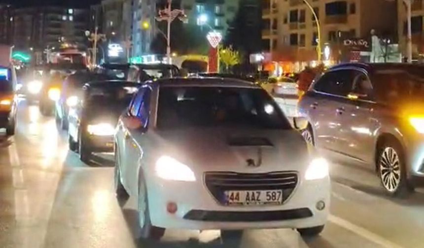 Malatya'da Mescid-i Aksa ve Filistinli esirlere yönelik idam kararlarına tepki için araç konvoyu