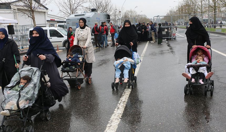 Mevlid-i Nebi etkinliğine katılan kadınlar: Bu tür etkinliklere daha çok ihtiyaç var