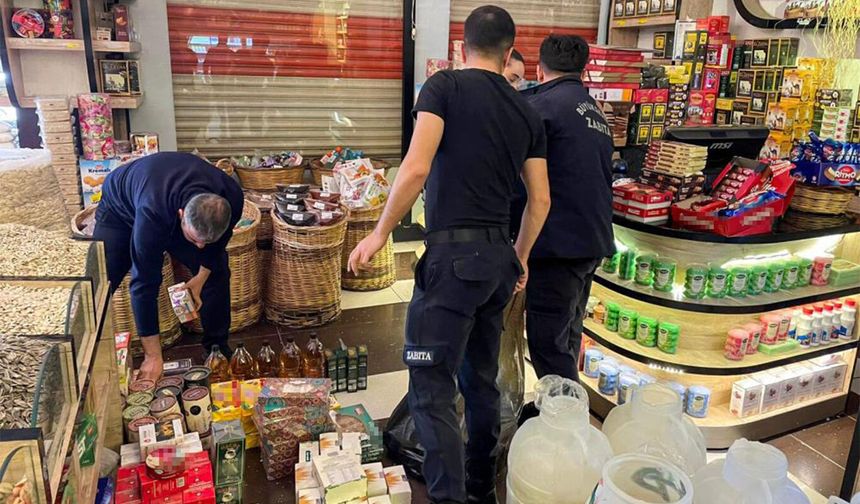 Diyarbakır’da son kullanma tarihi geçmiş yüzlerce ürüne el konuldu