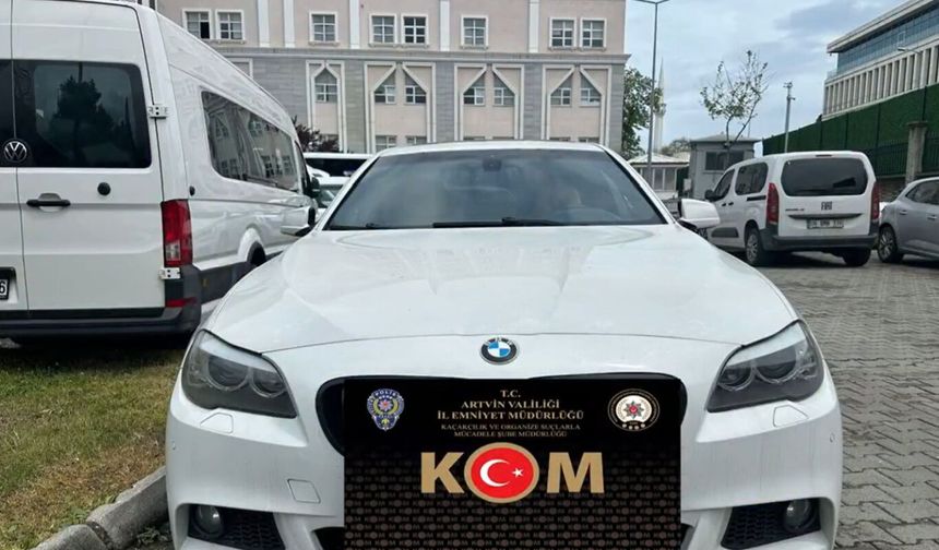 100 milyon liralık kaçak araç operasyonu