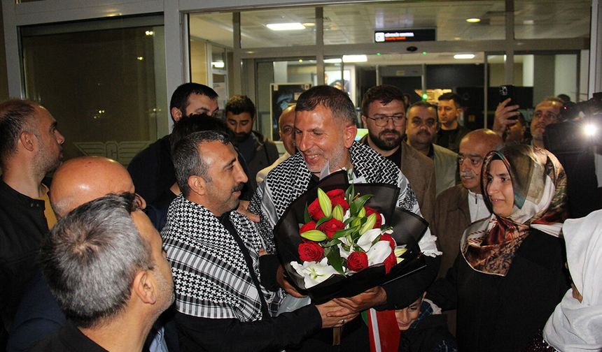 Sumud Filosu aktivistlerinden Ramazan Tekdemir Diyarbakır'a ulaştı