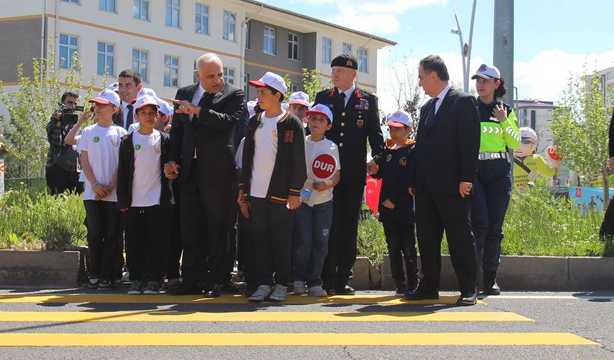 Diyarbakır'da Trafik Haftası çeşitli etkinliklerle kutlandı