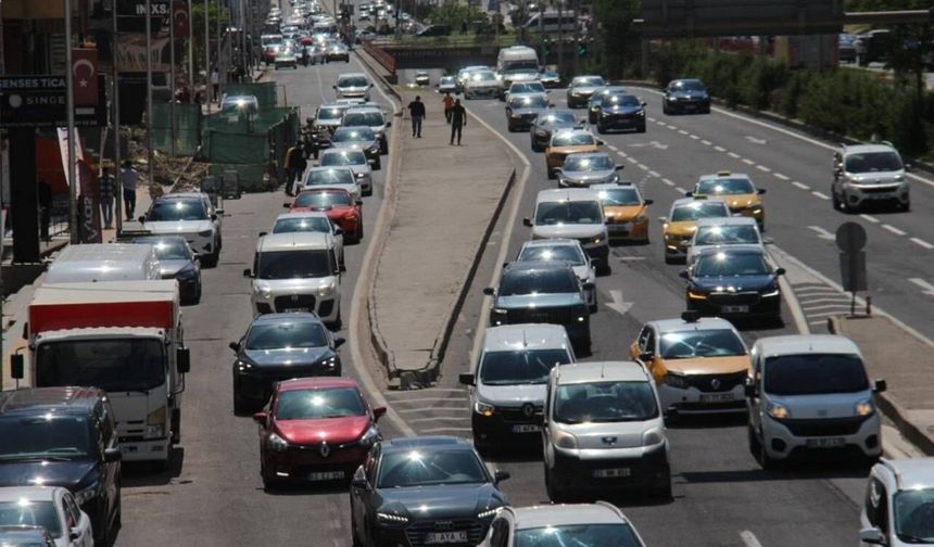 Diyarbakır'daki bayram yoğunluğu trafikte de görüldü