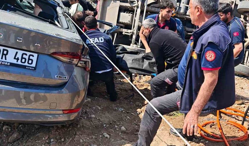 Batman-Diyarbakır karayolunda feci kaza: 1 ölü, 2 yaralı