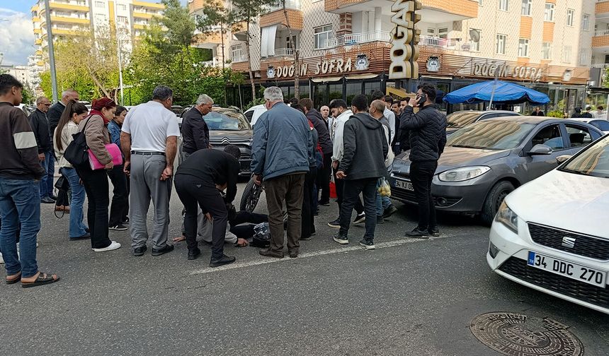 Diyarbakır'da otomobil ile motosiklet çarpıştı: Bir yaralı