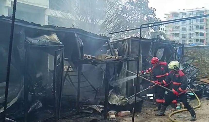 Malatya'da işçilerin kaldığı konteynerlerde yangın