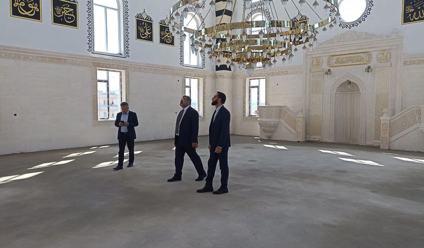Müftü Durmuş, Kozluk'ta camii ve Kur'an kursu inşaatlarını inceledi