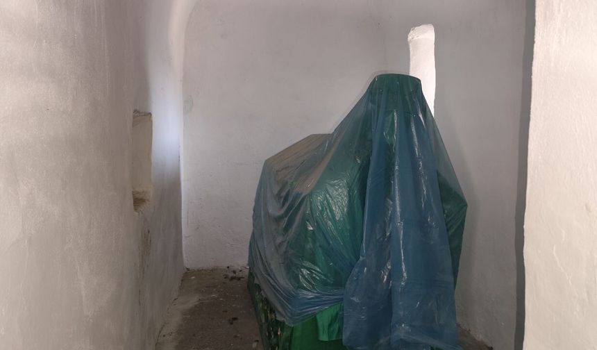 Diyarbakır İç Kale'deki o türbe Mervani Hükümdarı'nın mı?