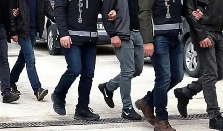 Sosyal medyada silah paylaşımına operasyon: 19 gözaltı