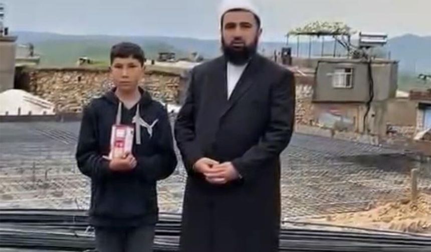 Vaazdan etkilenen çocuk kumbarasındaki paraları bağışladı